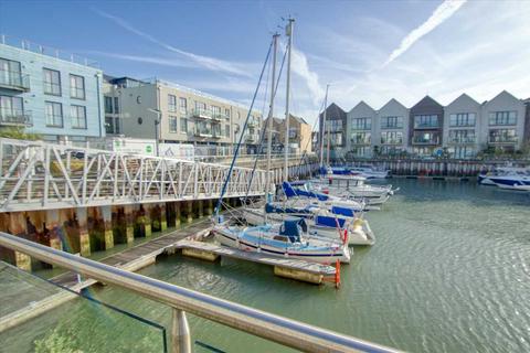 2 bedroom apartment for sale, Waterside Marina, Brightlingsea CO7