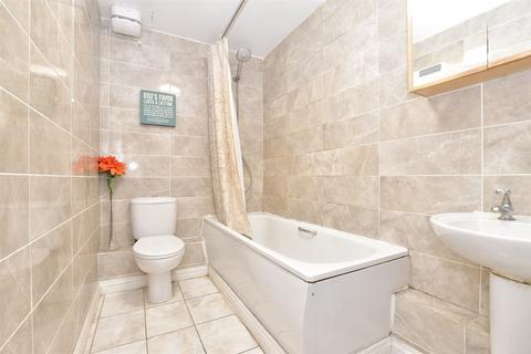 62 Watney Close, Purley, CR8 4BS