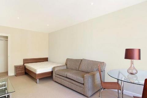 Property to rent, Hill Street, London W1J