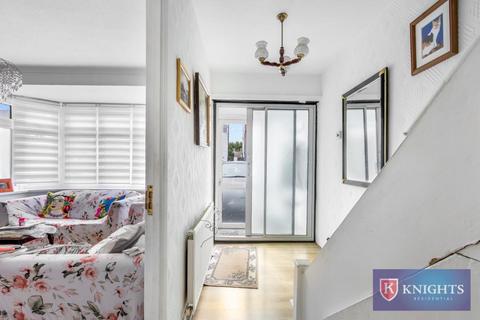 3 bedroom terraced house for sale, New Park Avenue, London, N13