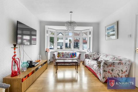 3 bedroom terraced house for sale, New Park Avenue, London, N13