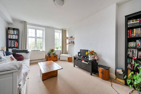 1 bedroom flat for sale, Heathfield Terrace, Turnham Green, London, W4