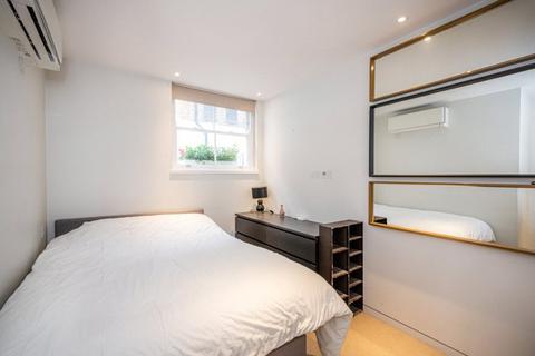 3 bedroom mews to rent, Inverness Mews, Bayswater, W2