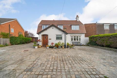 3 bedroom detached house for sale, Boundary Lane, Heswall, Wirral