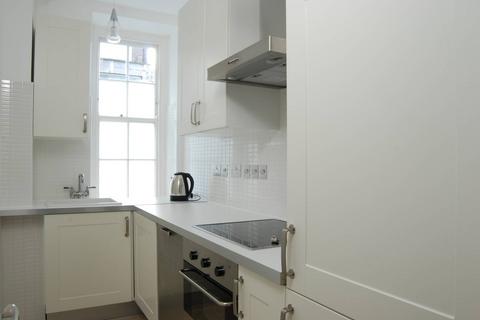 1 bedroom flat for sale, Queensway, Bayswater, London, W2