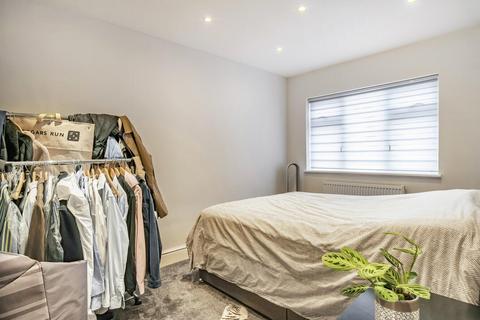 54 Dillwyn Close, London, SE26 4DE