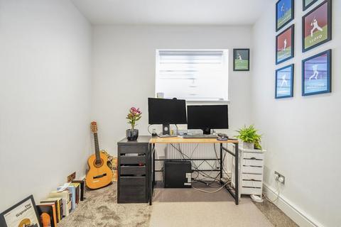 54 Dillwyn Close, London, SE26 4DE