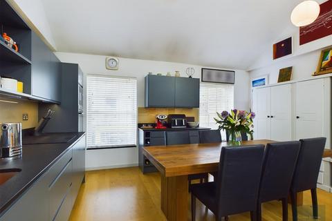 23 Waterloo Street, Clifton, Bristol, BS8 4BT