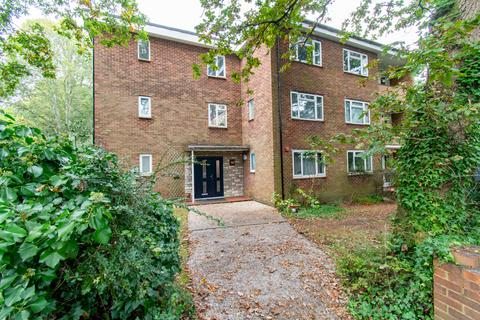 3 bedroom flat for sale, Overbury Manor, Poole, Dorset