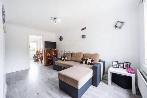 2 bedroom terraced house for sale, Spinnaker Close, Barking