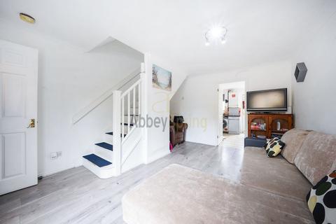 2 bedroom terraced house for sale, Spinnaker Close, Barking