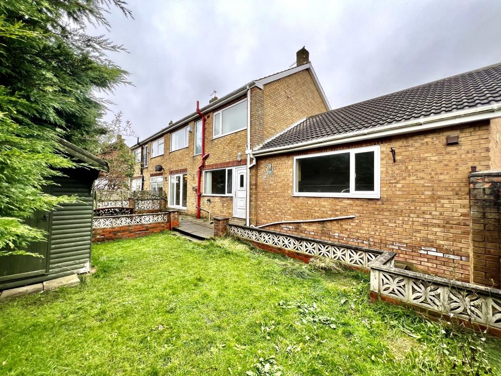 Grovehart Parkstone Grove, Hart Station 3 bed terraced house - £189,950