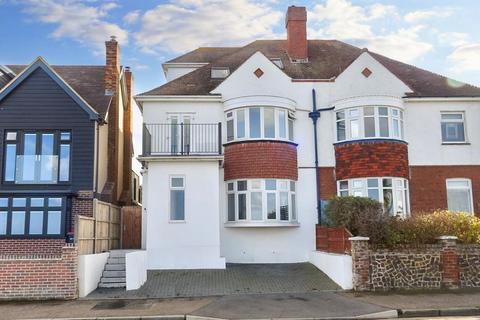 Western Esplanade, Herne Bay, CT6 8RL