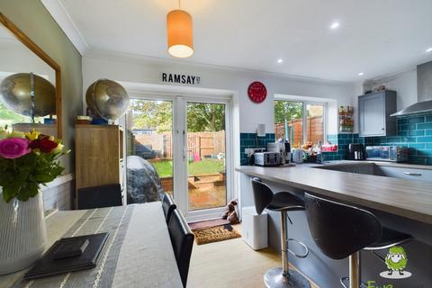 49 Boyce Close, Basingstoke, RG22 4JY