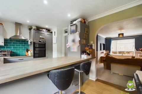 49 Boyce Close, Basingstoke, RG22 4JY