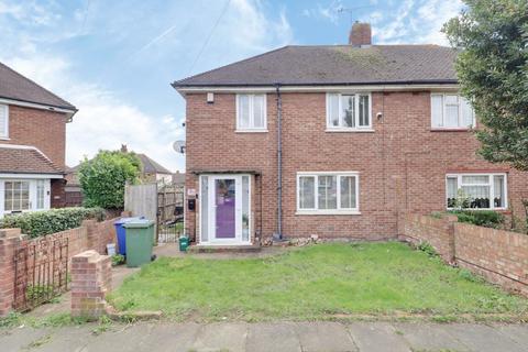 3 bedroom semi-detached house for sale, Myrtle Grove, South Ockendon RM15