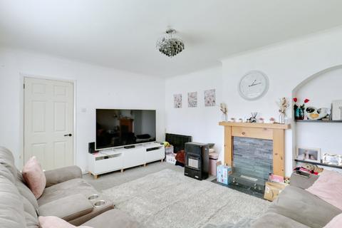 3 bedroom semi-detached house for sale, Myrtle Grove, South Ockendon RM15