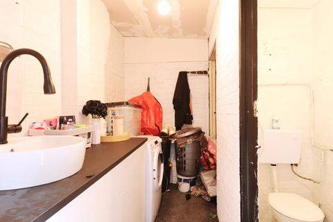 24 Myrtle Grove, Aveley, South Ockendon, RM15 4JB