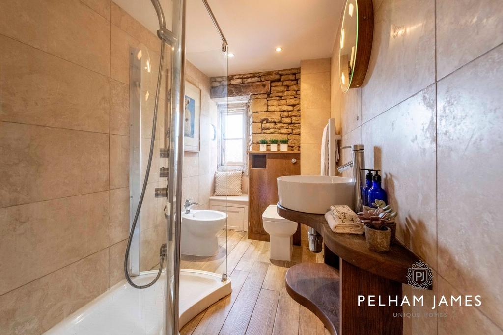 Principal En Suite - The Yews, Gretton