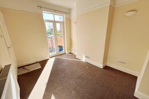 4 bedroom terraced house for sale, Balmoral Road, Queens Park, Northampton,  NN2 6JZ