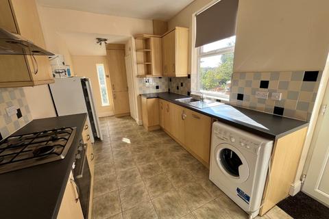 100 Balmoral Road, Northampton, NN2 6JZ