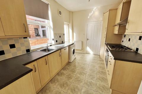 100 Balmoral Road, Northampton, NN2 6JZ
