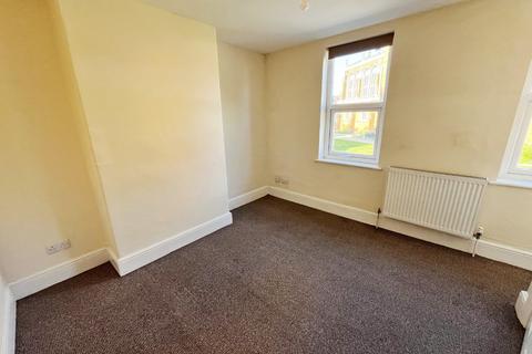 100 Balmoral Road, Northampton, NN2 6JZ
