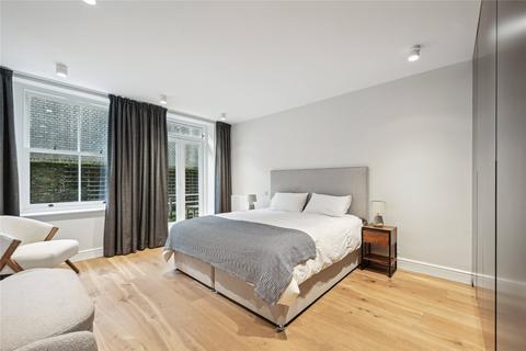 2 bedroom apartment for sale, Kensington Court, Kensington, W8