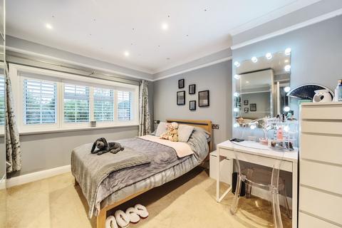 8 Netherne Drive, Coulsdon, CR5 1NQ