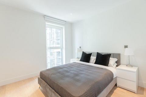 2 bedroom flat to rent, Cassini Apartments, London, W12