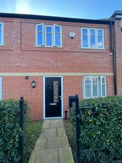 3 bedroom terraced house to rent, Baskerville Road, Altrincham WA14