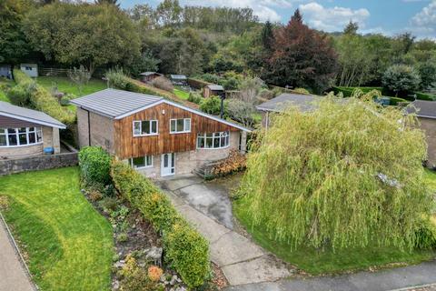 4 bedroom detached house for sale, Tor Rise, Matlock DE4