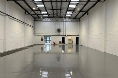 Warehouse to rent, Milton Keynes MK14