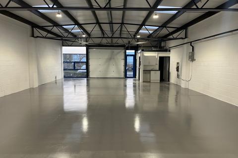 Warehouse to rent, Milton Keynes MK14