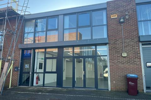 Warehouse to rent, Ballmoor, Buckingham MK18