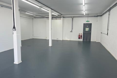 Warehouse to rent, Ballmoor, Buckingham MK18