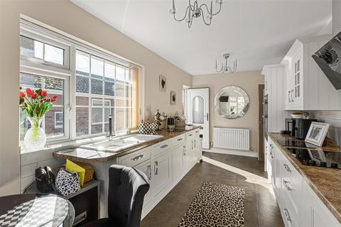 2 Cedar Glade, Dunnington, York, YO19 5QY