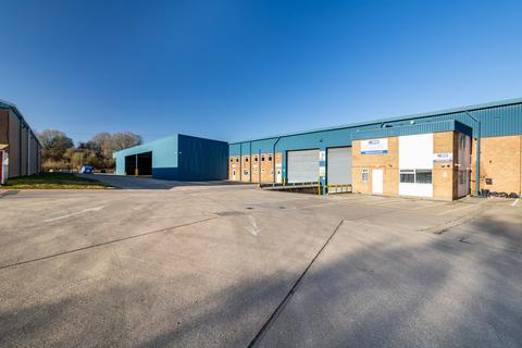 Warehouse to rent, Furnace Lane, Northampton NN7