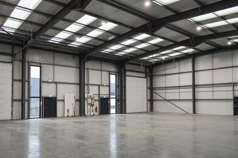 Warehouse to rent, Roebuck Way, Milton Keynes MK5