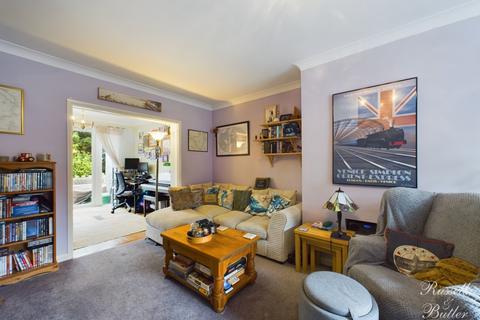9 Westfields, Buckingham, MK18 1DZ