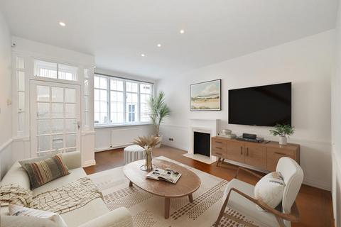 3 bedroom terraced house for sale, London SW7