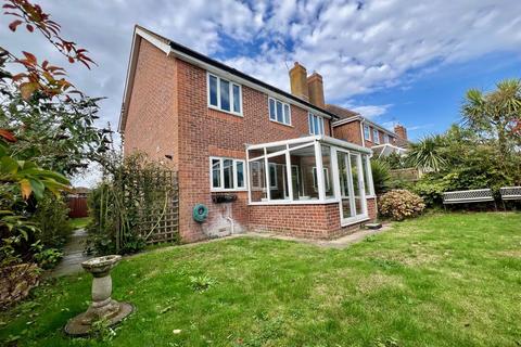 4 bedroom detached house for sale, Kings Croft, Southminster