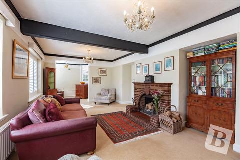 4 bedroom detached house for sale, Meadway, Gidea Park, RM2