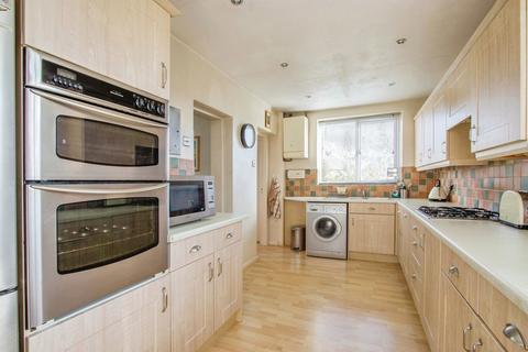 4 bedroom semi-detached house for sale, Haigh Moor Crescent, Wakefield WF3