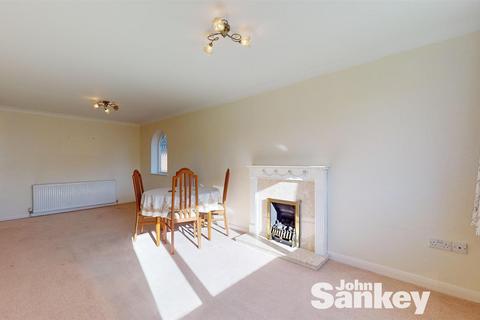 3 bedroom detached bungalow for sale, Elmhurst Road, Mansfield