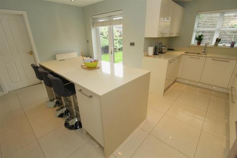 17 Birchtree Drive, Liverpool, L31 1DE