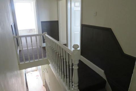 58 Biddulph Estate, Llanelli, SA15 2BY