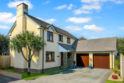 4 bedroom detached house for sale, Jacobs Field, Bideford EX39