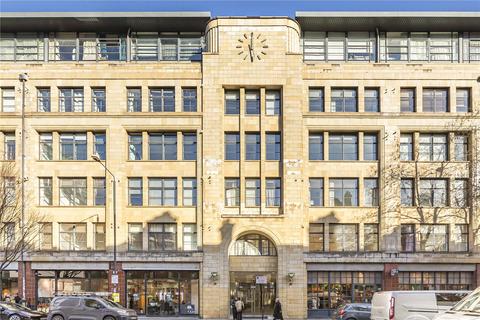 undefined, Commercial Street, London, E1