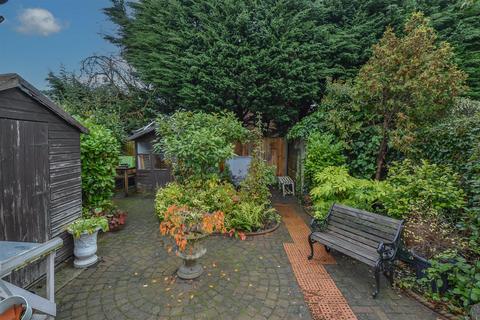 2 bedroom semi-detached bungalow for sale, Whitby Avenue, Ingrave, Brentwood